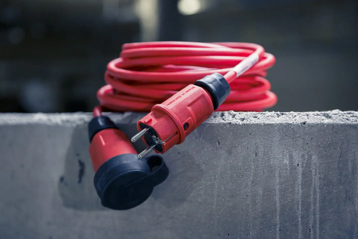 Professional Verlängerungskabel 25 Meter rot 3 x 1,5 mm² PUR Kabel IP44 FR