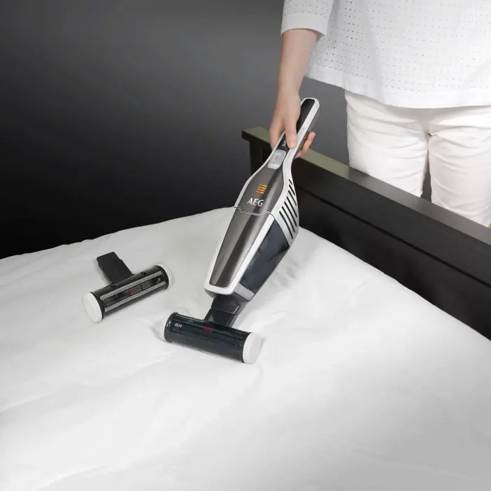 AZE125 BedPro Clean Matratzenbürste