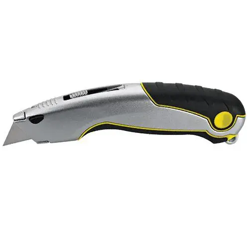 Retractable knife including 4+1 blades on blister pack