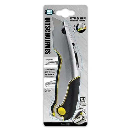 Retractable knife including 4+1 blades on blister pack